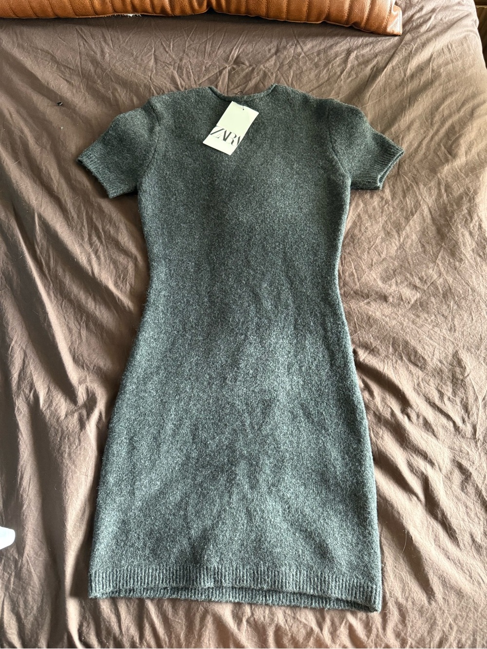 Zara Short-Sleeve Sweater Dress in Gray